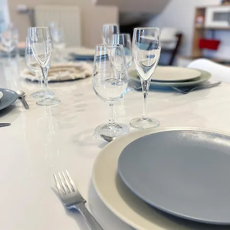 La Family House, Spacieuse Avec Wifi, Exterieur Et Parking Cormicy