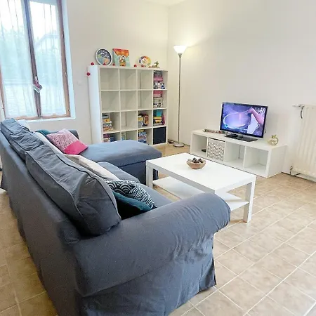La Family House, Spacieuse Avec Wifi, Exterieur Et Parking Konukevi Cormicy