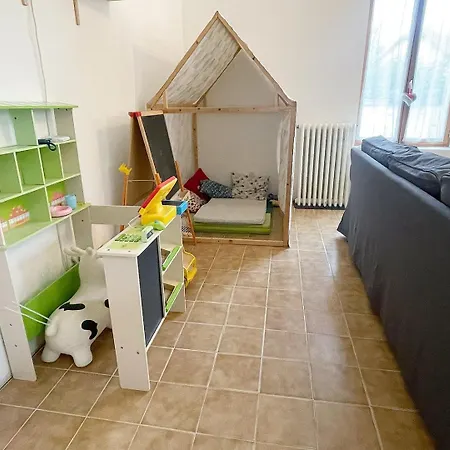 Affittacamere La Family House, Spacieuse Avec Wifi, Exterieur Et Parking Cormicy