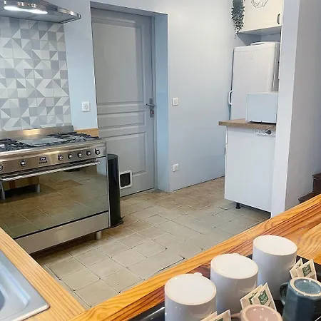 Pensjonat La Family House, Spacieuse Avec Wifi, Exterieur Et Parking